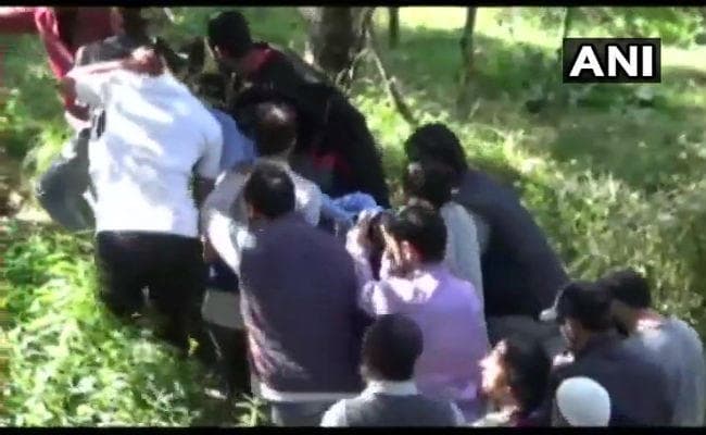 J&K: आतंकवादियों की कायराना हरकत, 3 पुलिसकर्मियों की हत्या की, डर से चार SPO ने दिया इस्तीफा