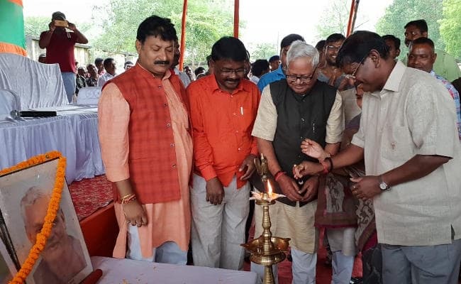 खरसावां में बोले अर्जुन मुंडा, भ्रम फैलाकर राजनीति करने वालों से रहें सावधान