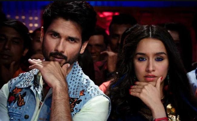 Film Review: शाहिद कपूर की ''बत्ती गुल मीटर चालू''