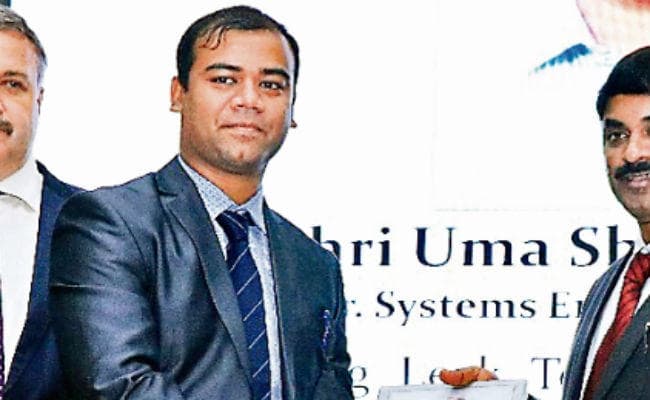 जमशेदपुर : ब्रह्मोस मिसाइल को अपडेट कर रहे  उमाशंकर गुप्ता को मिला यंग साइंटिस्ट अवार्ड