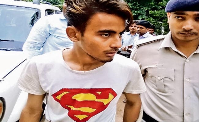 फुलवारीशरीफ : अखाड़े में बम मारने की थी प्लानिंग, युवक गिरफ्तार