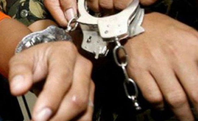 देवघर : साइबर क्राइम में बैंककर्मी समेत दो गिरफ्तार