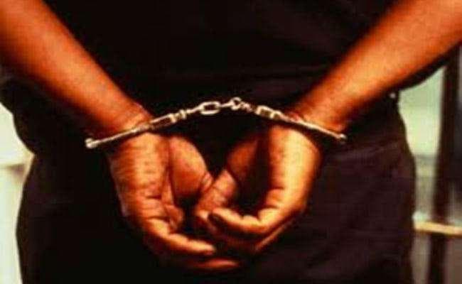 गया : राजधानी को दुर्घटनाग्रस्त करने के आरोपित समेत दो नक्सली धराये, आर्म्स व सीसीएल एक्ट के तहत प्राथमिकी दर्ज