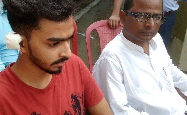 दरभंगा : भारत-पाक क्रिकेट मैच देखने के दौरान पहुंचे अपराधी, दरवाजा खोलते ही स्कूल निदेशक के पुत्र पर चला दी गोली