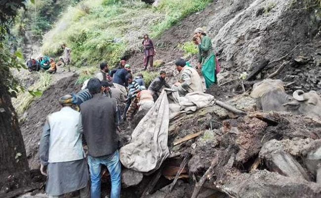 Jammu And Kashmir : डोडा में भू-स्खलन के चलते घर ढहने से एक ही परिवार के पांच की मौत