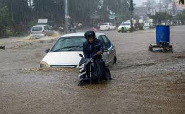 भारी बारिश के मद्देनजर पंजाब में रेड अलर्ट जारी