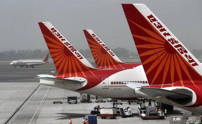 सोने की तस्करी में Air India एसएटीएस स्टाफ भी शामिल
