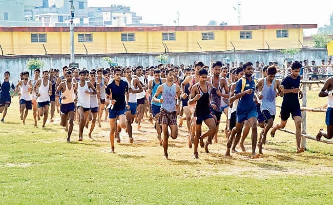 दानापुर : सेना भर्ती के पहले दिन 2701 दौड़े, 386 का हुआ चयन