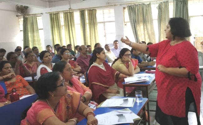 “ट्रेन द टीचर” विषय पर कार्यशाला का आयोजन