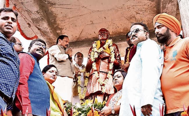 रांची : अंतिम व्यक्ति की सेवा ही सच्ची श्रद्धांजलि होगी : रघुवर दास