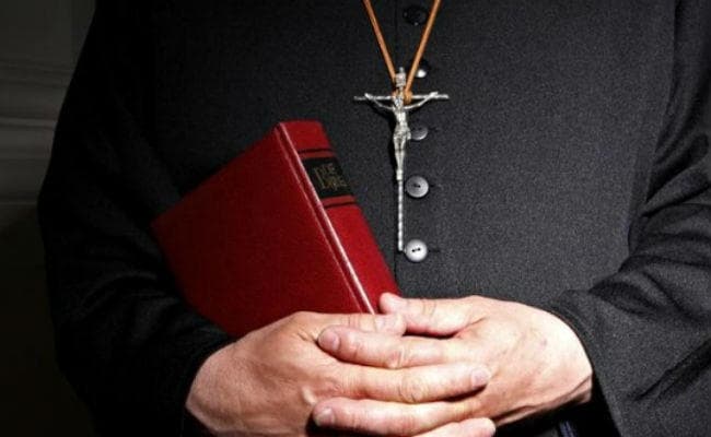 जर्मन कैथलिक चर्च ने यौन उत्पीड़न के हजारों पीड़ितों से मांगी माफी, कहा- हम शर्मिंदा हैं...