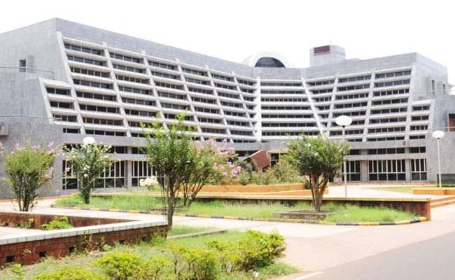 1,000 लीटर शुद्ध पानी अब 60 रुपये में, आइआइटी खड़गपुर का कमाल