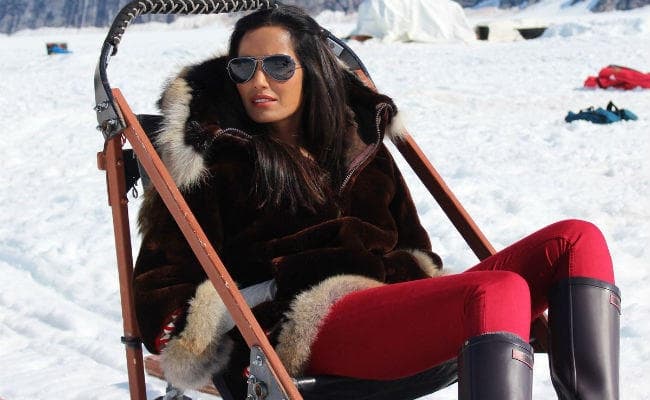 मॉडल पद्मा लक्ष्मी ने किया दर्द बयां, कहा-16 साल की थी, तब हुआ था बलात्कार