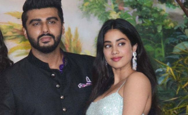 श्रीदेवी के निधन के बाद जाह्नवी के साथ कैसे बदले रिश्‍ते ? अर्जुन कपूर ने खुलकर बताया