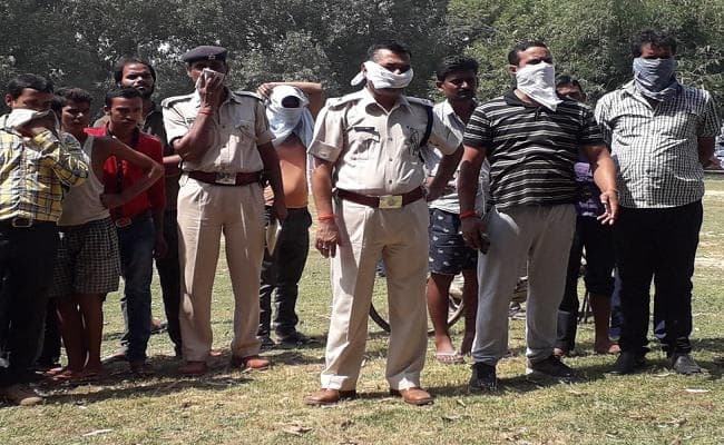 नाबालिग दोस्तों संग मिल पुत्र ने कर दी मां की हत्या, 13 दिन बाद मिला शव