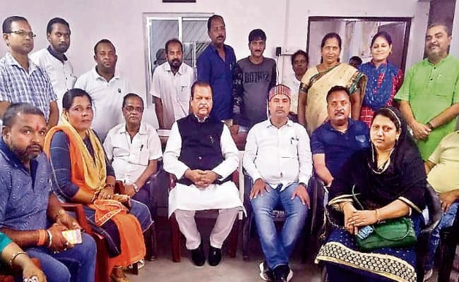 रांची नगर निगम के 23 पार्षदों ने की बैठक, कहा, मंत्री, मेयर और डिप्टी मेयर के कारण नारकीय हुई शहर की सफाई व्यवस्था