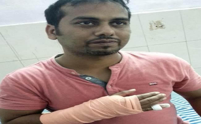 पटना के पीएमसीएच में जूनियर डॉक्टर की फिर से पिटाई, उंगली टूटी, गर्दन में भी आयी चोटें
