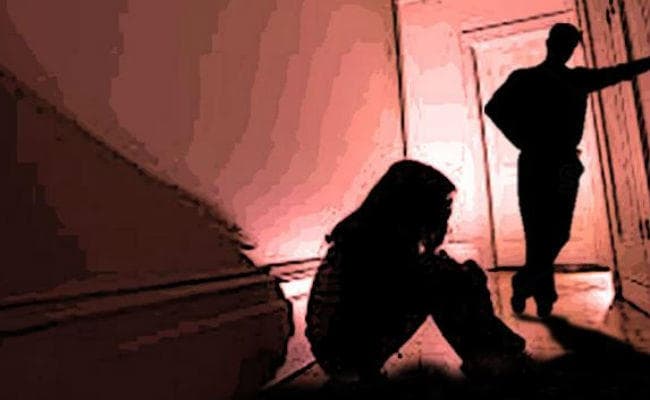 बोकारो : छेड़खानी से तंग आकर स्‍कूली छात्रा ने की जान देने की कोशिश