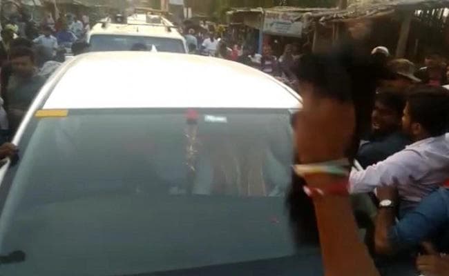 केंद्रीय मंत्री अश्विनी चौबे का सवर्ण सेना ने किया विरोध, दिखाया काला कपड़ा