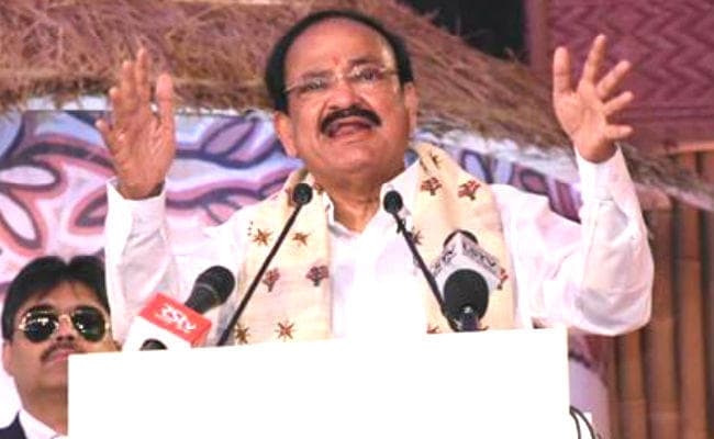 बोले वेंकैया नायडू : राष्ट्र का निर्माण जन आकांक्षाओं से ही, भारत चाहता है कि पूरा विश्व शांति के साथ रहे