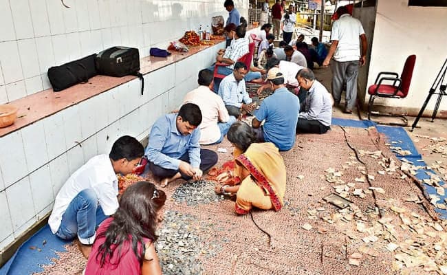 रांची पहाड़ी मंदिर: तीसरे दिन 10 दान पेटियों की गिनती, "2.99 लाख निकले