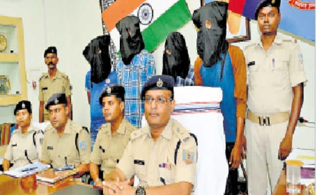 गैंगरेप में चार गिरफ्तार, नौकरी का लालच दे युवती को बुलाया था बरवाअड्डा