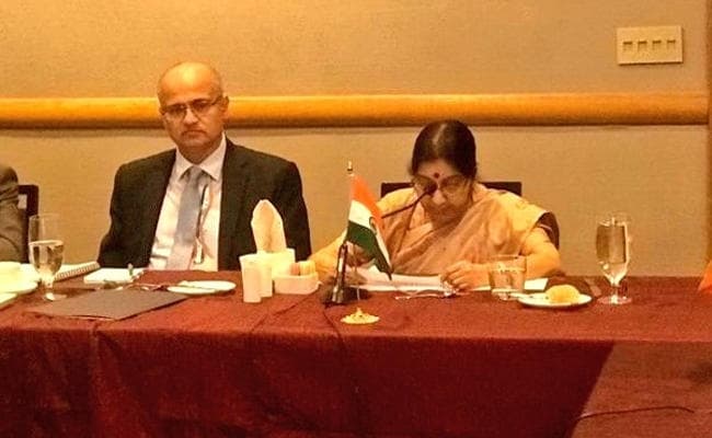 पाकिस्तान को सुषमा ने आड़े हाथ लिया, कहा : दक्षिण एशिया में प्रगति के लिए शांति, सुरक्षा जरूरी