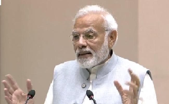 प्रधानमंत्री ने कहा, ज्ञान और शिक्षा सिर्फ किताबी नहीं हो सकते