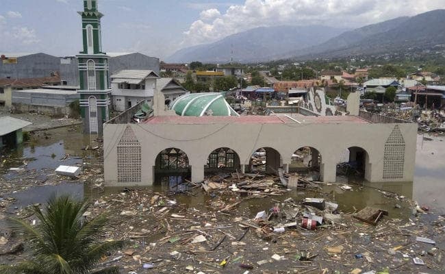 इंडोनेशिया में भूकंप और सुनामी से मरने वालों की संख्‍या 400 के पार