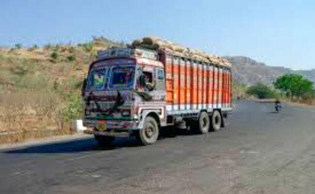 बरकट्ठा : 27 दिन पहले अगवा हुए सरसों तेल लदे ट्रक का अब तक कोई सुराग नहीं