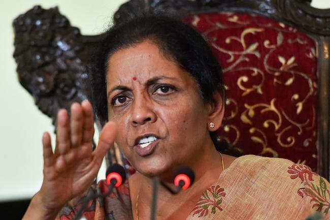 राफेल पर ओलांद के दावों के समय को लेकर रक्षा मंत्री सीतारमण ने उठाये सवाल