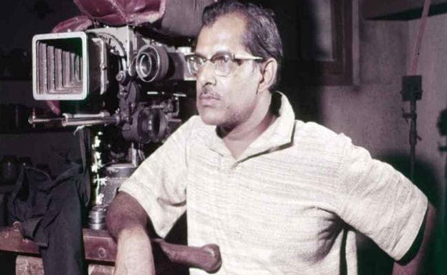 Bday:  ऋषिकेश दा के नाम से कांपते थे बॉलीवुड के जय-वीरू, पढ़ें तीन दिलचस्प किस्से