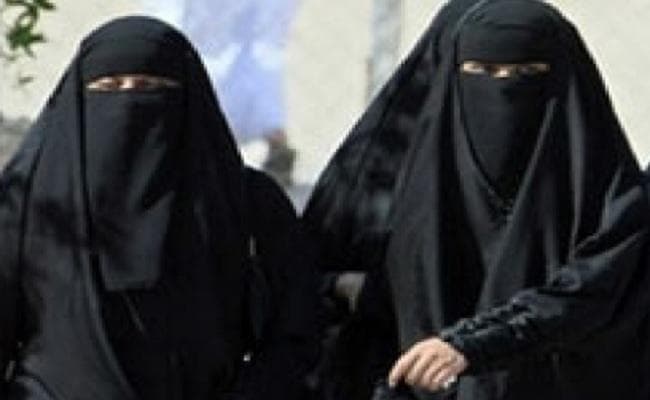 अब इस देश मे भी बुर्का और नकाब पर बैन की हो रही तैयारी, जानें और कितने देशों में लगा है बुर्के पर प्रतिबंध