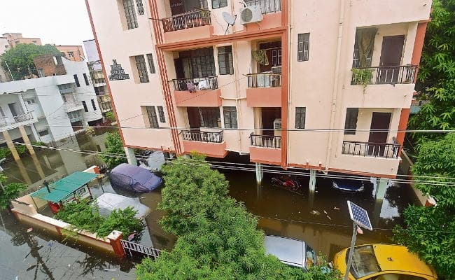 पटना : टापू बने राजेंद्र नगर, कदमकुआं व कंकड़बाग