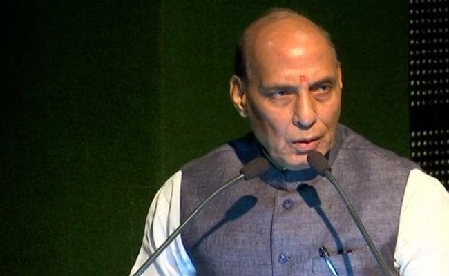 रक्षा मंत्री ने कहा- आतंक के वित्तपोषण के लिए किसी भी समय काली सूची में जा सकता है पाकिस्तान