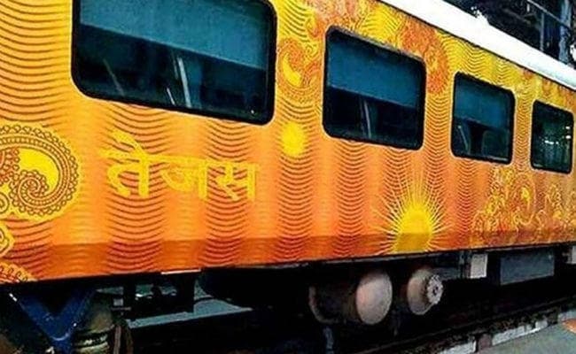 तेजस एक्सप्रेस की लेट-लतीफी पर सवारियों को मुआवजा देगा आईआरसीटीसी