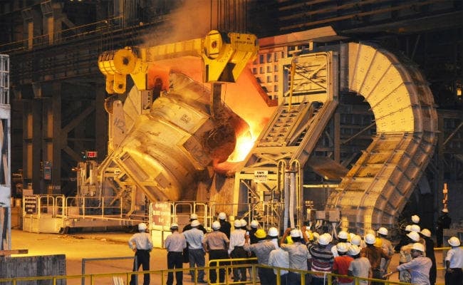 आइएसपी अधिकारियों के खाते में सात करोड़