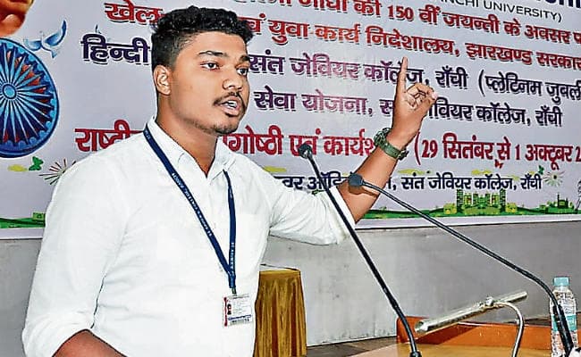 महात्मा गांधी के विचार व आदर्श हर युग में प्रासंगिक