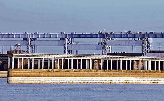 पटना : फरक्का बांध तोड़ें, तभी बाढ़ का स्थायी समाधान