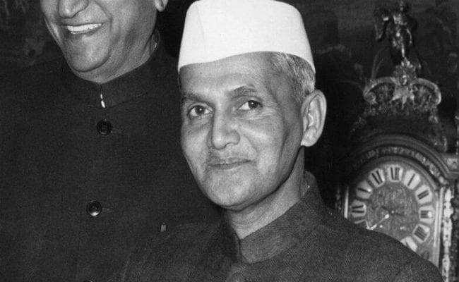 विशेषः जात-पात के खिलाफ थे देश के दूसरे पीएम लाल बहादुर, फिर नाम में कैसे जुड़ा शास्त्री, जानिए ऐसी ही कुछ रोचक बातें