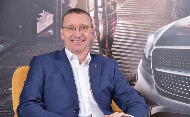 मर्सिडीज को 2025 तक ऑनलाइन बुकिंग से 25 फीसदी बिक्री आने की उम्मीद