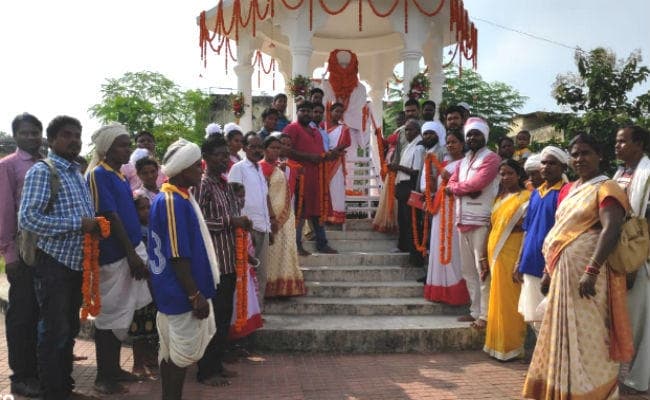 गुमला में 16 जिलों के आदिवासियों ने जनमुद्दों पर किया संवाद