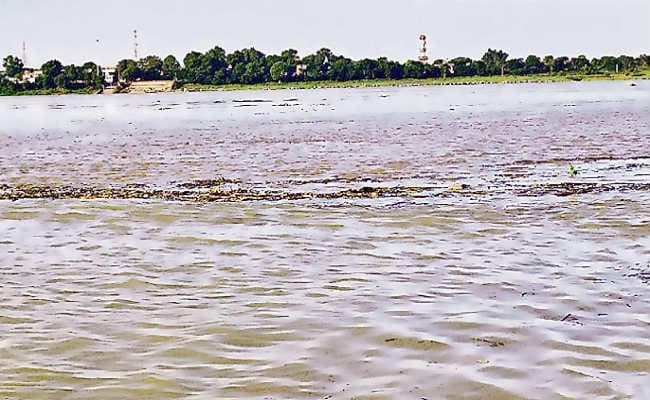 गंगा के पानी में बिहार को भी मिले हिस्सेदारी, केंद्र से मांग