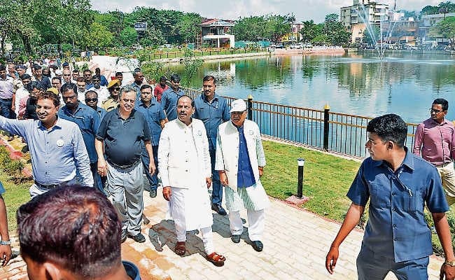 रांची : करमटोली तालाब में लगायें म्यूजिकल फाउंटेन : रघुवर