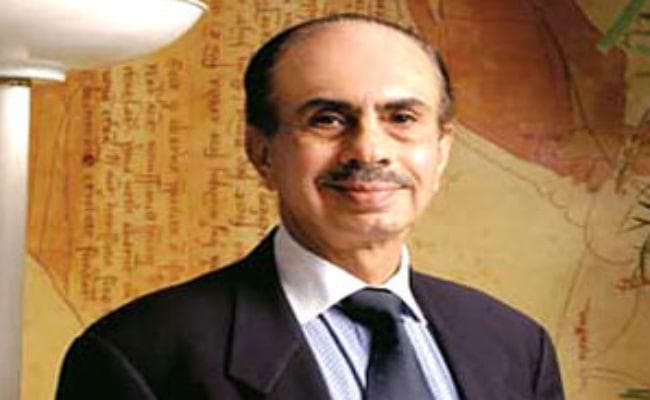 आदि गोदरेज ने कहा, उद्योग जगत को और प्रोत्साहन देने के साथ व्यक्तिगत आयकर की दरों को कम करे सरकार