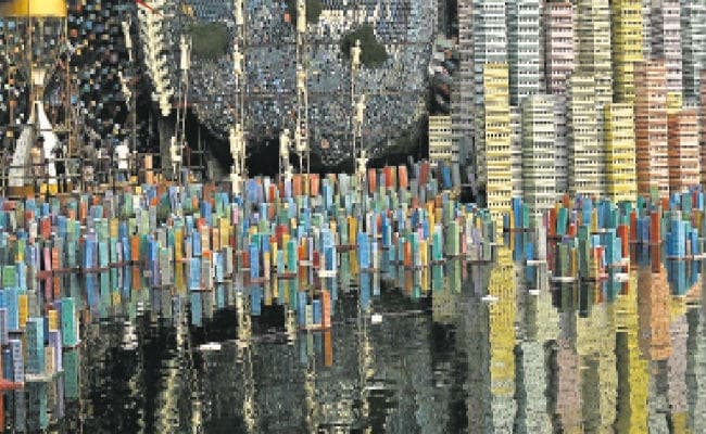 बिल्डरों के कोप से धरती को बचाने का संदेश देता पूजा पंडाल