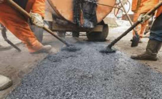 मरम्मत में 15 करोड़ खर्च बन जाती तीन किमी सड़क