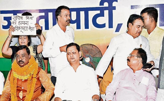 रांची : मारपीट व हंगामे के बीच भाजपा में शामिल हुए शशिभूषण, जानें क्या है पूरा मामला