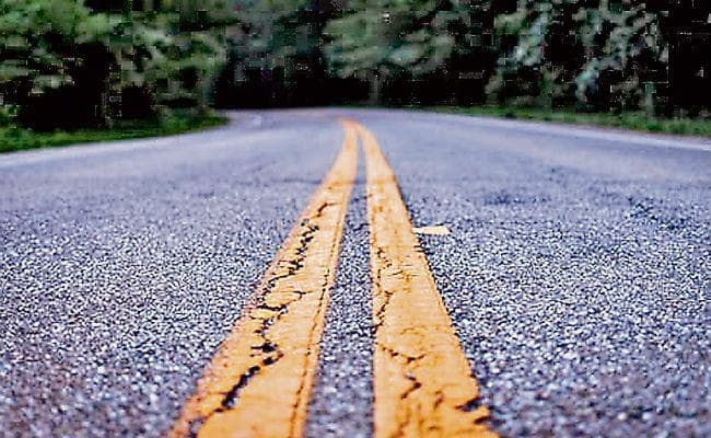 इस्ट–वेस्ट कॉरिडोर के समानांतर सड़क का हुआ टेंडर जारी, 1467.26 करोड़ की लागत से बनेगी 94 किमी सड़क
