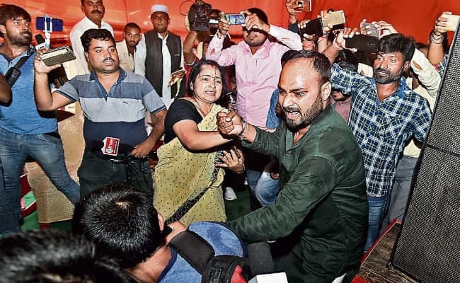 रांची : शामिल होने तामझाम से आये थे शिवपूजन मेहता, हो गया हाई वोलटेज ड्रामा